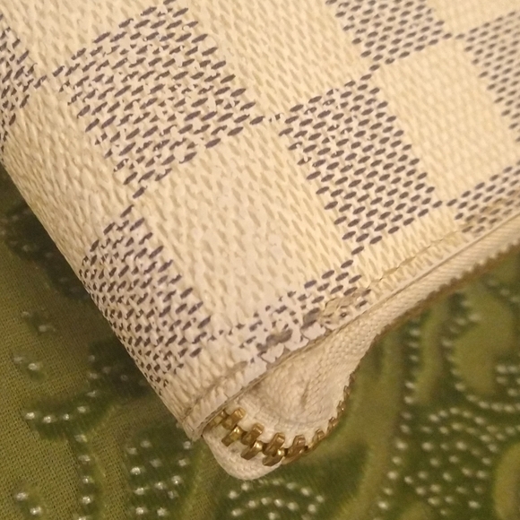 Louis Vuitton Damier Azur Zippy Compact Wallet - Picture 16 of 16